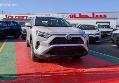 Toyota RAV4 LE Hybrid 2023 Model White Color 2.5L AWD,,CUV,, 5 doors ,, 5 seats ( for local registration +10%)